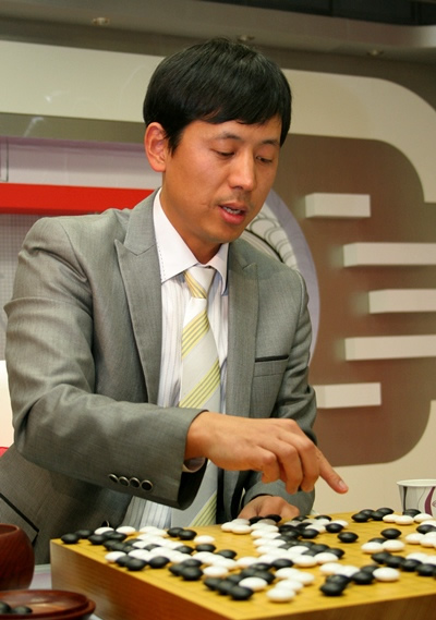 Kim Seungjun 9p, co-founder and head teacher of BIBA